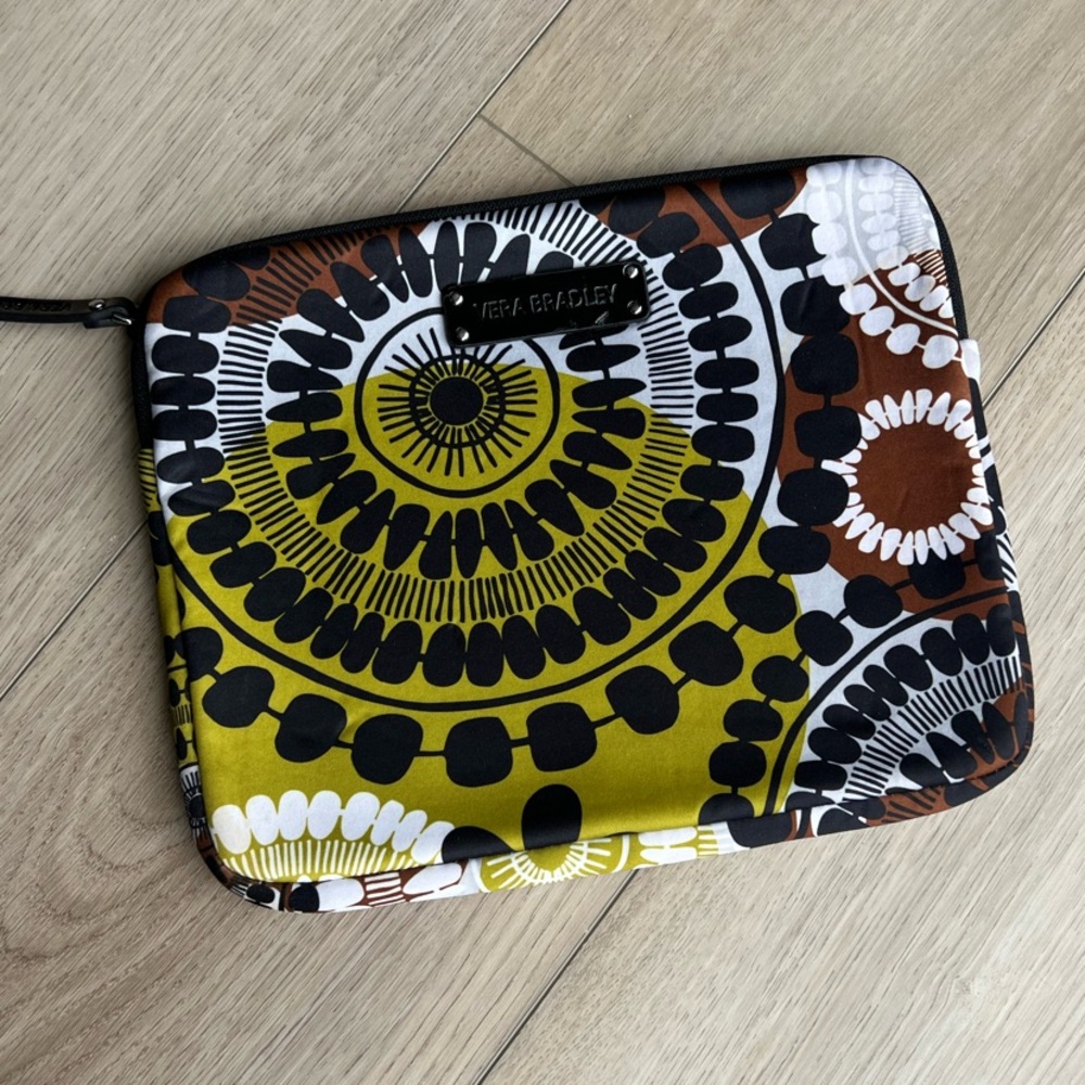Vera Bradley Cocoa Moss Neoprene Tablet Sleeve.
